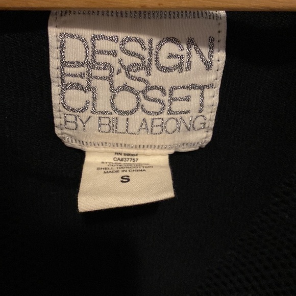 Billabong,  black cardigan with tassels ladies size SMALL - Picture 4 of 6